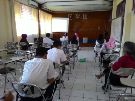 Seminar Internal Bulanan Balai  Bahasa Sumatra Barat