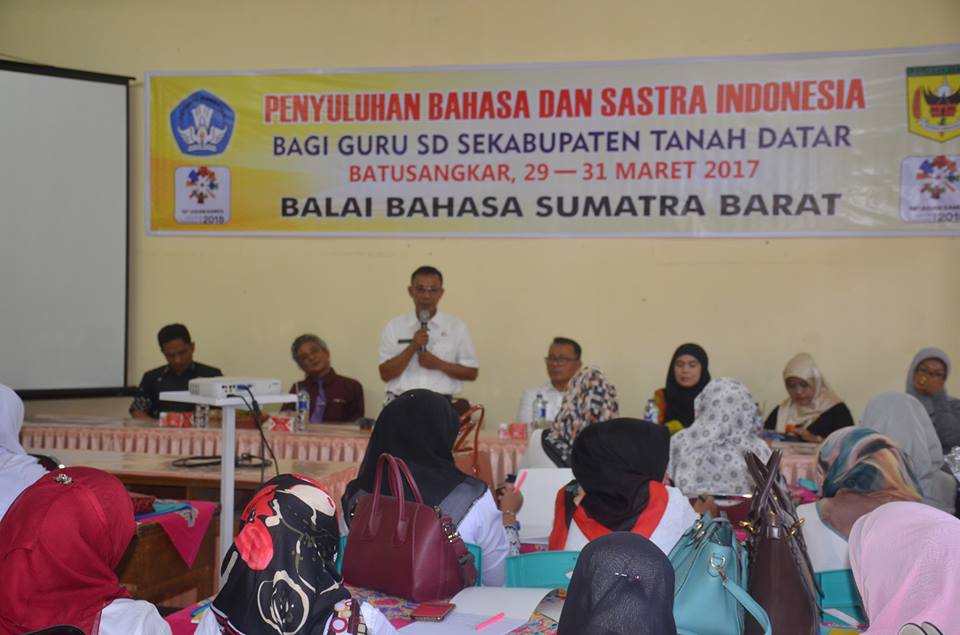 Penyuluhan Bahasa Indonesia bagi Guru SD Se-Kabupaten Tanah Datar