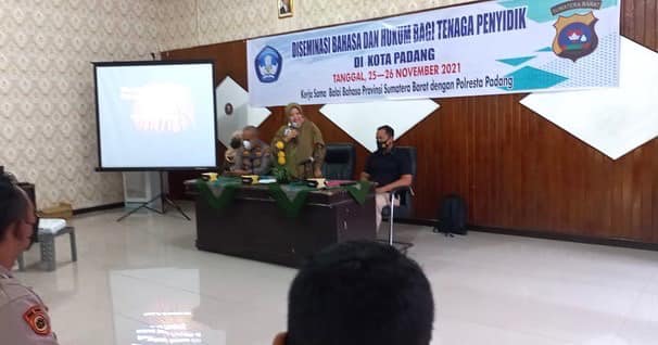 Diseminasi Bahasa dan Hukum bagi Tenaga Penyidik di Kota Padang