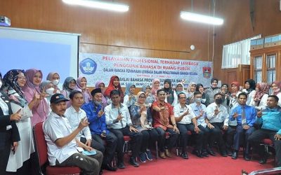 Pelayanan Profesional Terhadap Lembaga Pengguna Bahasa Indonesia di Bukittinggi